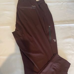 EUC mens Vuori Sunday performance jogger large